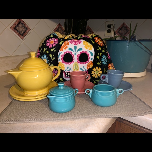 Fiesta 11pc Child’s Tea Set